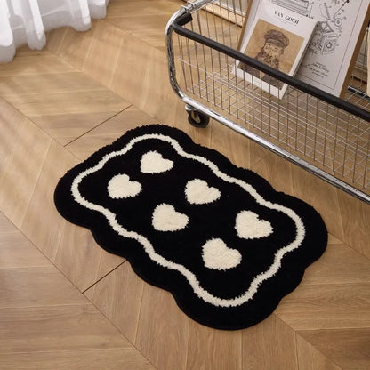 Bathroom Modern Rugs Non-Slip Black with White Mats Funny Heart Design Washable Bath Rugs Microfiber 욕실 소품 세트  גומי למקלחת רצפה
